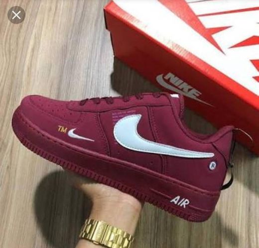 Nike Air Force 1