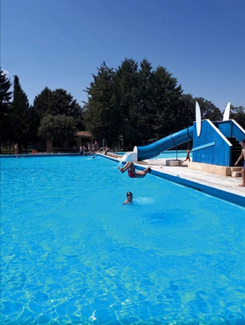 Lugar Piscinas "Monte el Viejo"