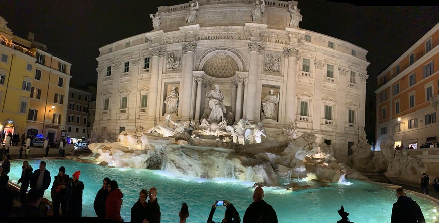 Lugar Fontana di Trevi