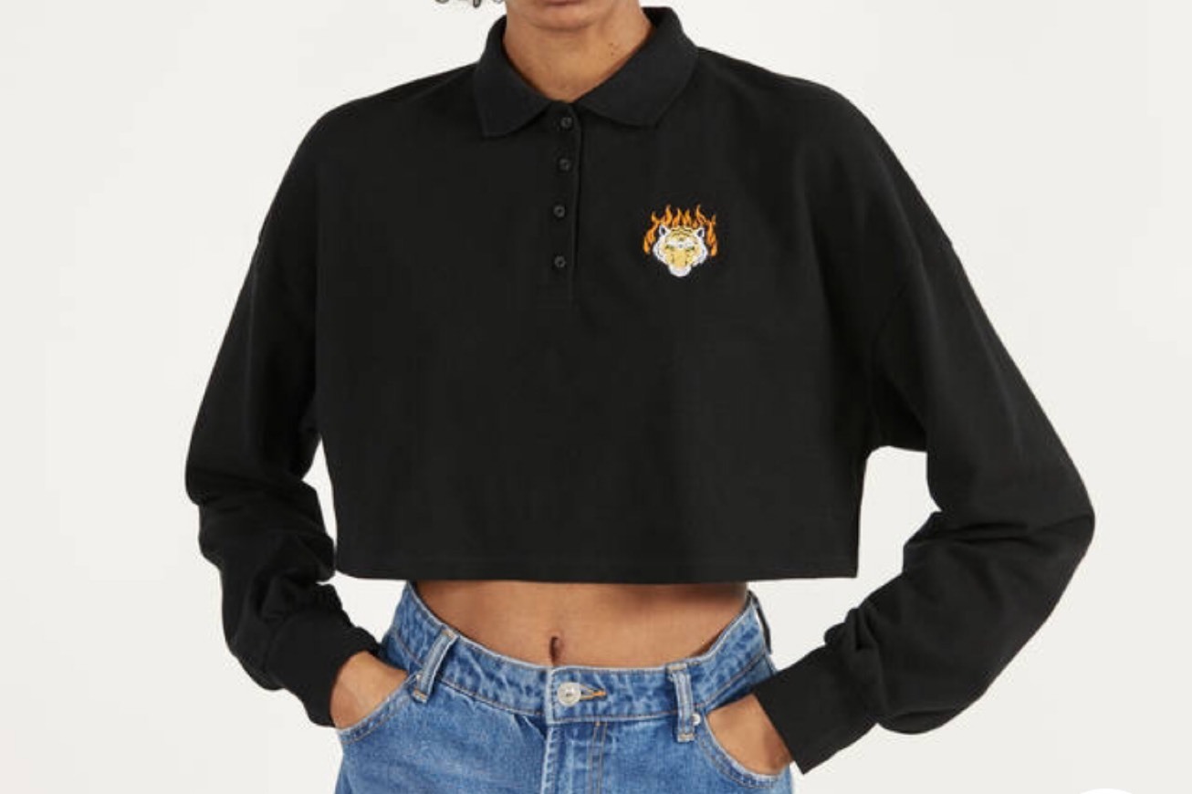 Social Black polo with tiger print