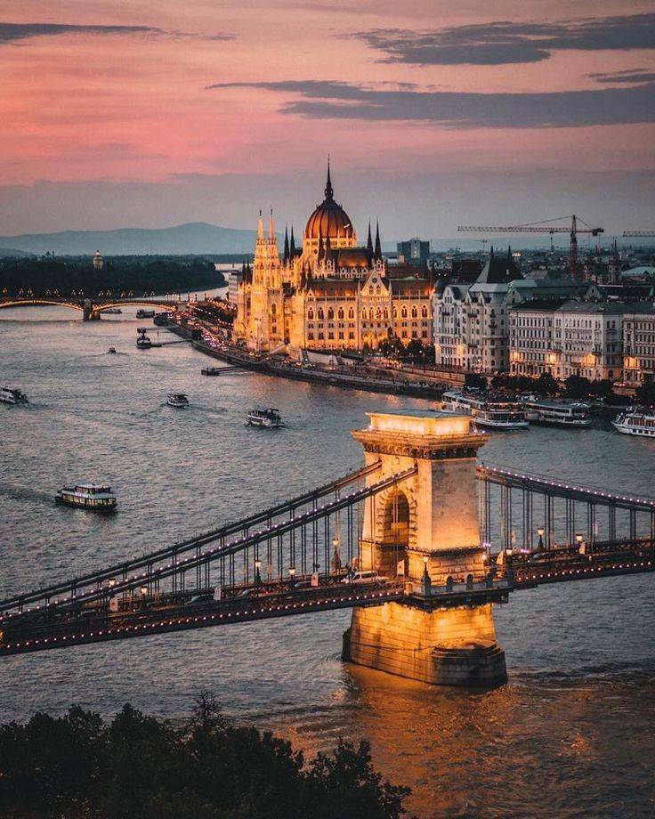 Lugar Hungary