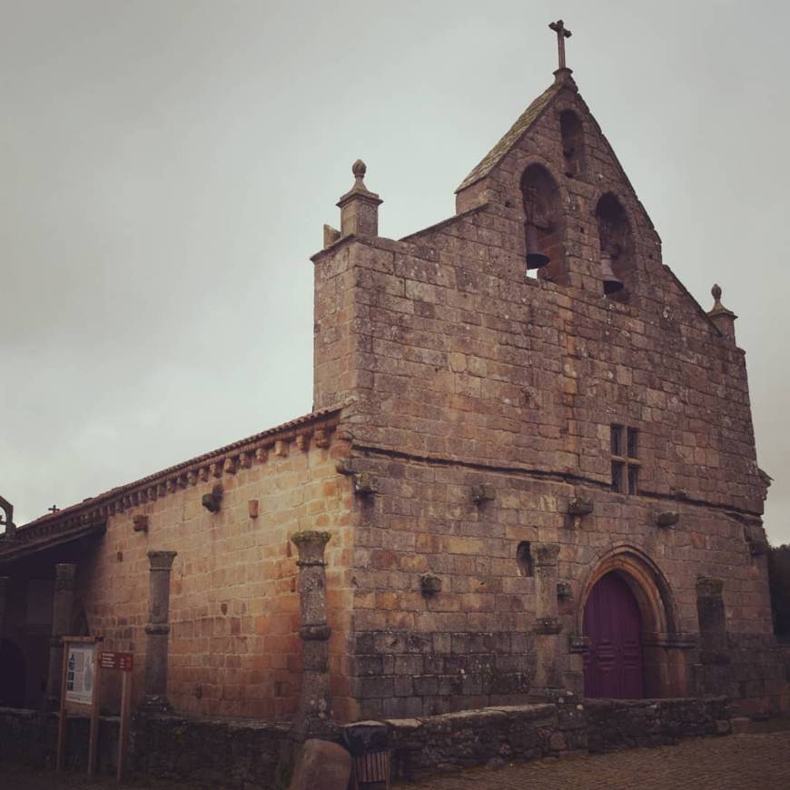 Places Igreja Matriz de Santa Maria de Azinhoso