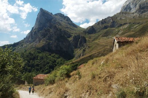 6 Rutas de Senderismo en Cantabria, de ensueño♥️✨☀️