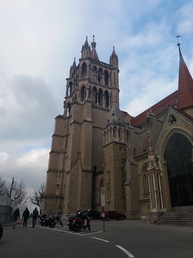 Place Lausanne Cathedral