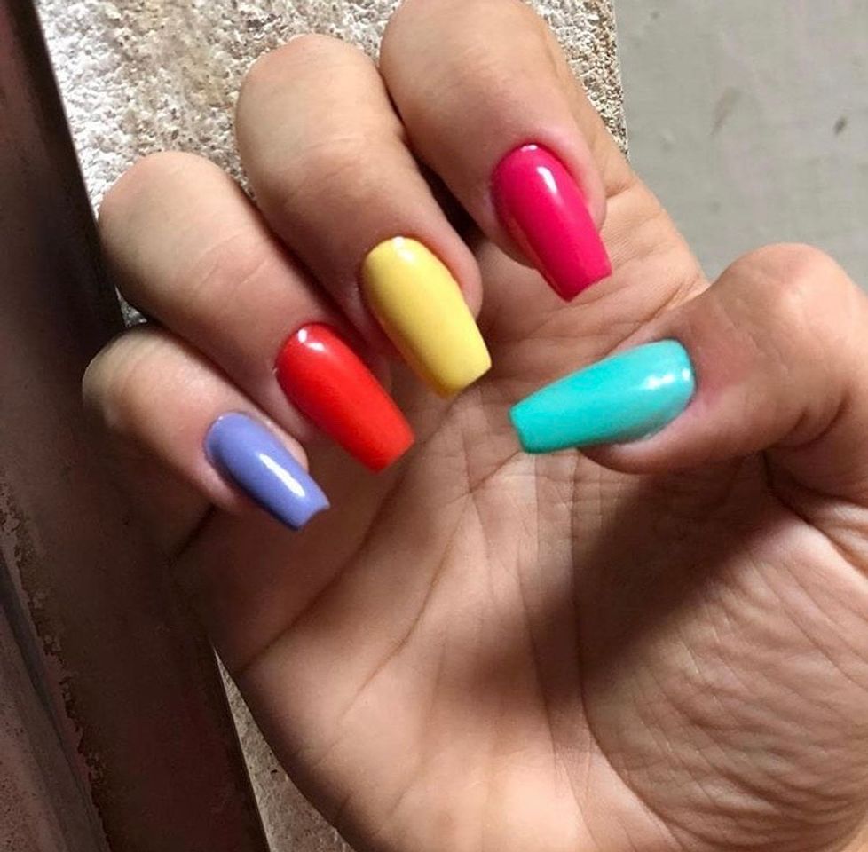 Social Nails