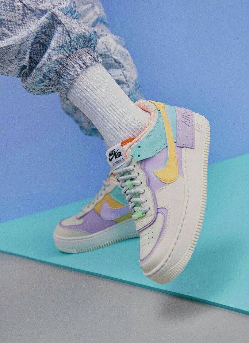 Moda Tenis colorido em tons pastel