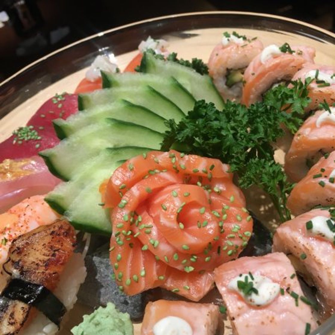 Restaurants Unique Sushi Lab
