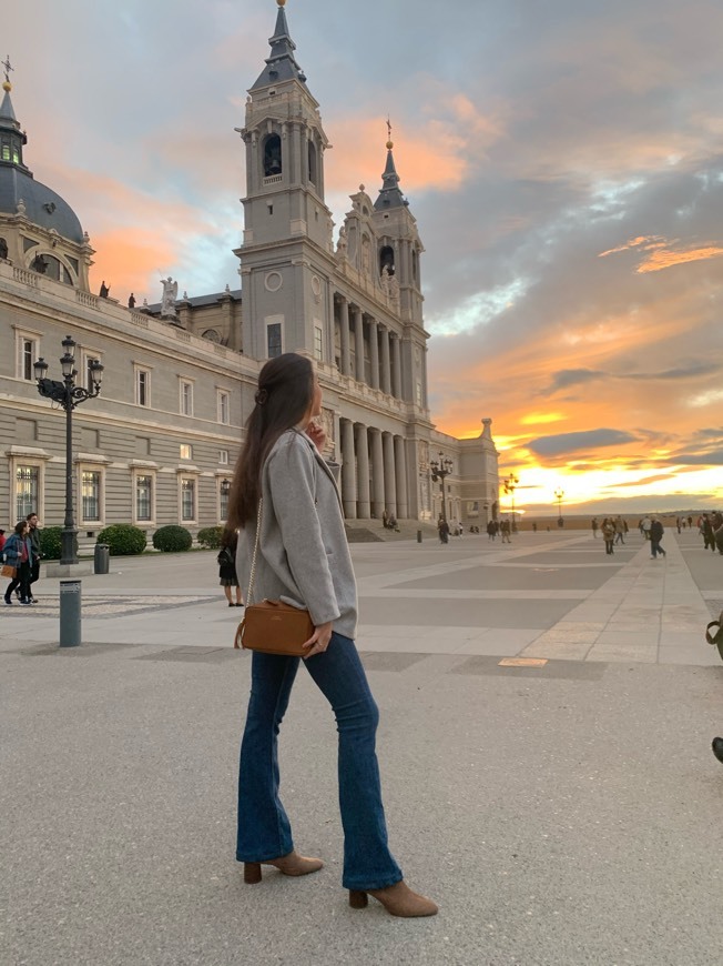 Place Parroquia de Santa María la Real de la Almudena (Cripta)