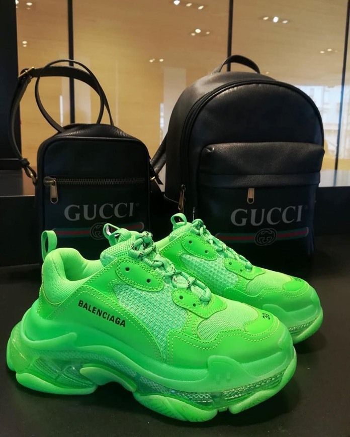 Fashion Balenciaga - Triple S Sneakers - saks.com