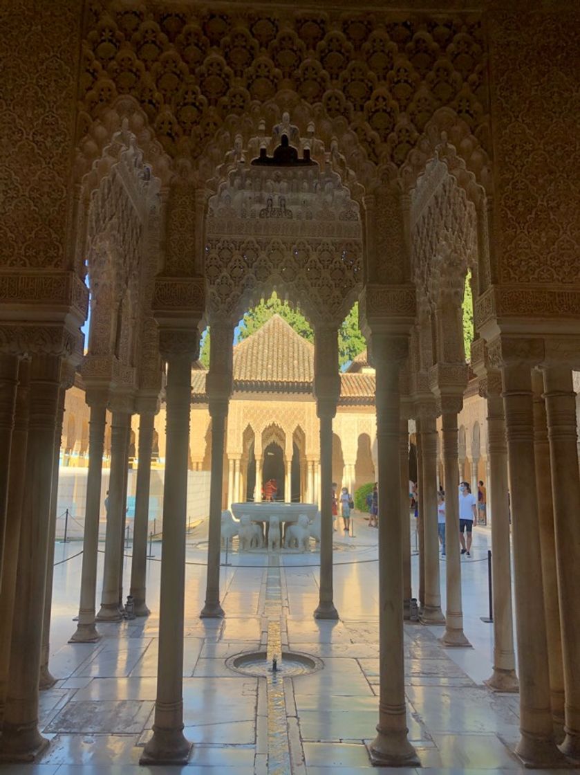 Place Alhambra