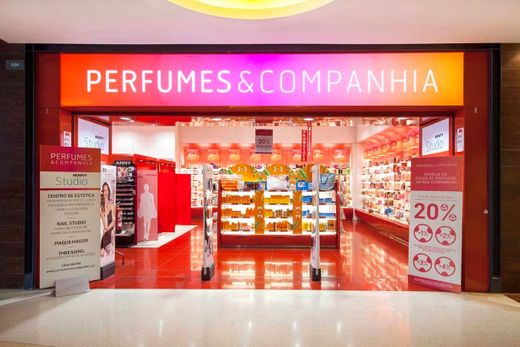 Perfumes & Companhia