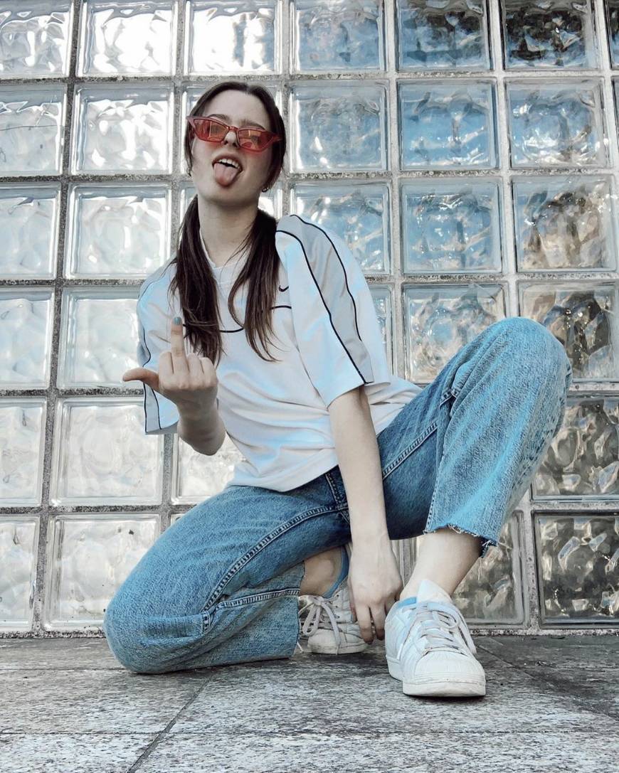 Social Carlota Moon