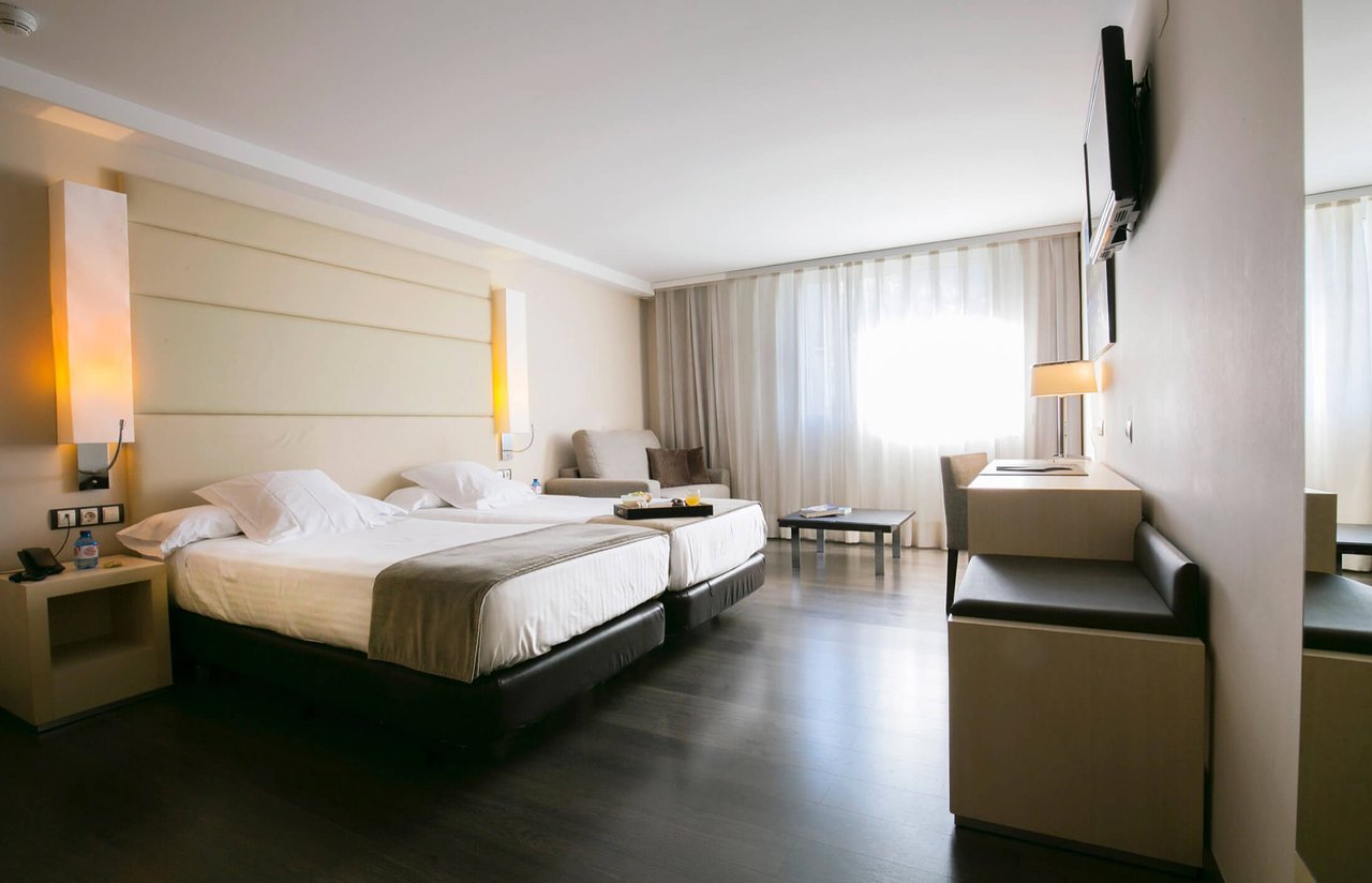 Place Mola Park Atiram Hotel