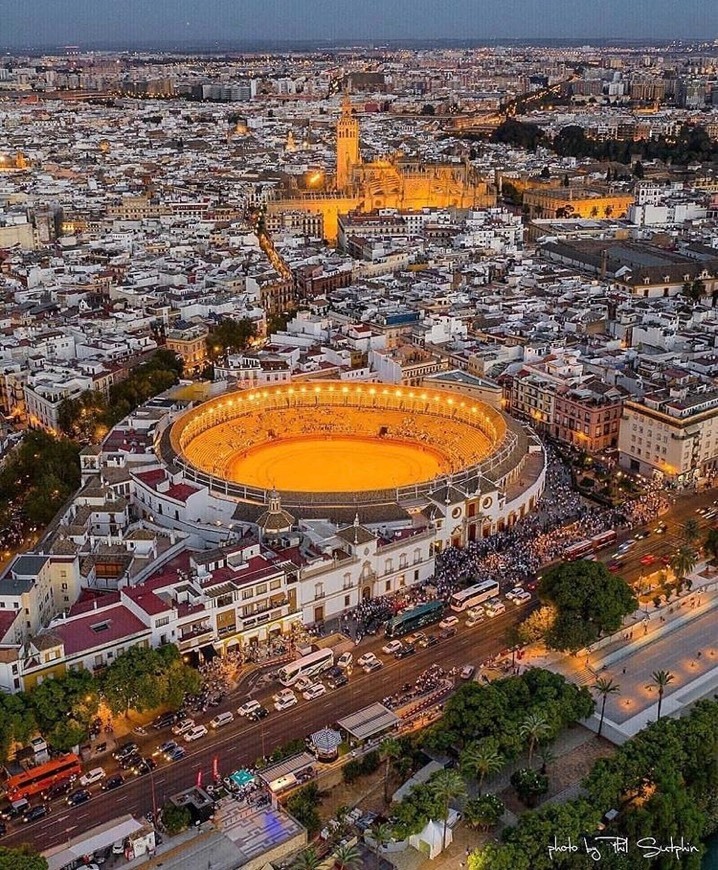 Lugar La Maestranza