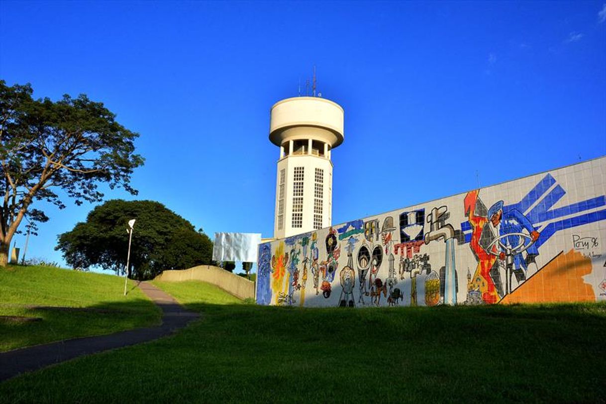 Place Praça das Nações