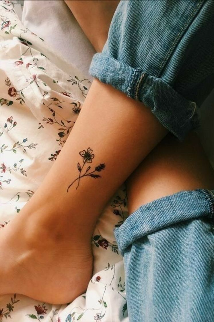 Moda Tatuagem pequena flower🥀