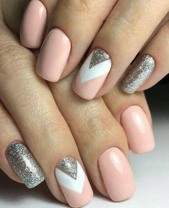 Moda Nude pink nail