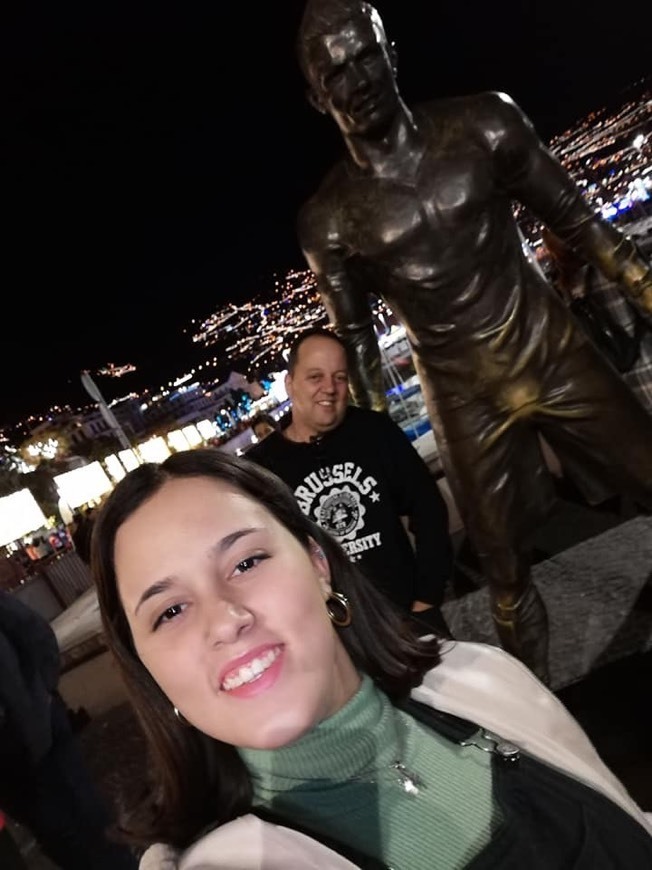 Moda Estátua Cristiano Ronaldo na Ilha da Madeira