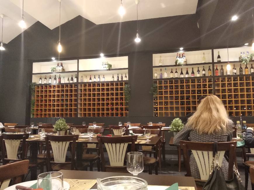 Restaurants Scartezini - Pizzaria, Pastas, Grelhados e Cervejaria