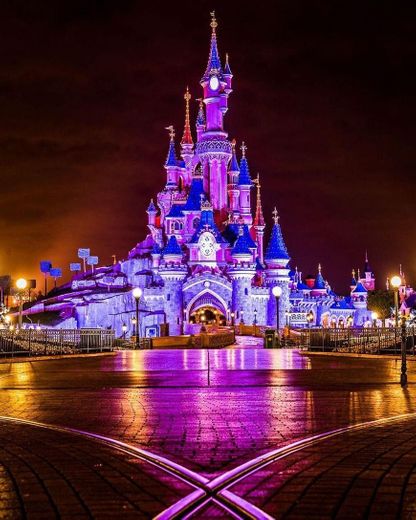 Disneyland Paris: Theme Parks - Tickets, Deals, Family Holidays