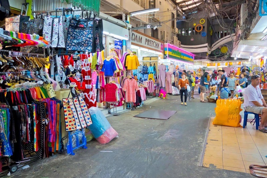 Place Pratunam Market