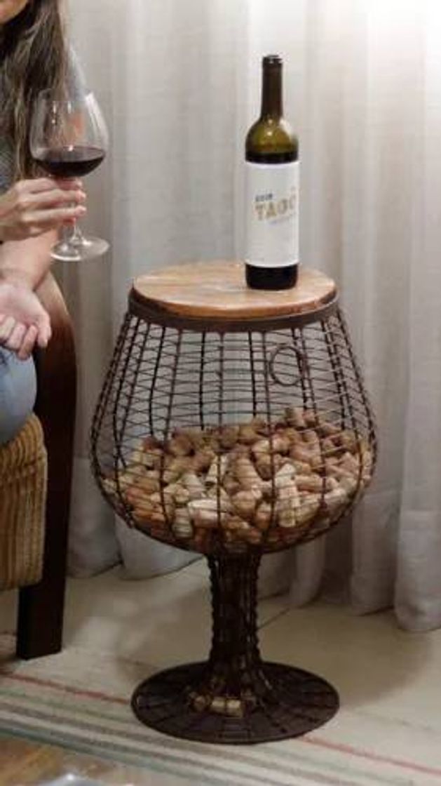 Fashion Mesa em formato de taça para o seu vinho 🍷