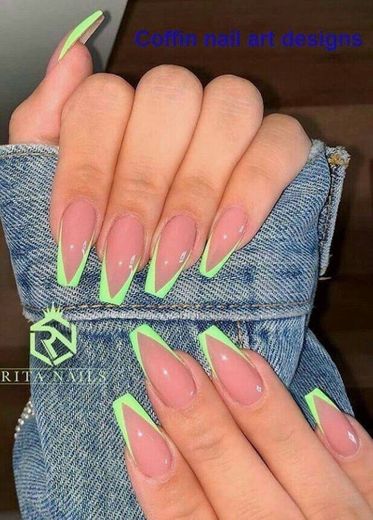 Unhas de gel