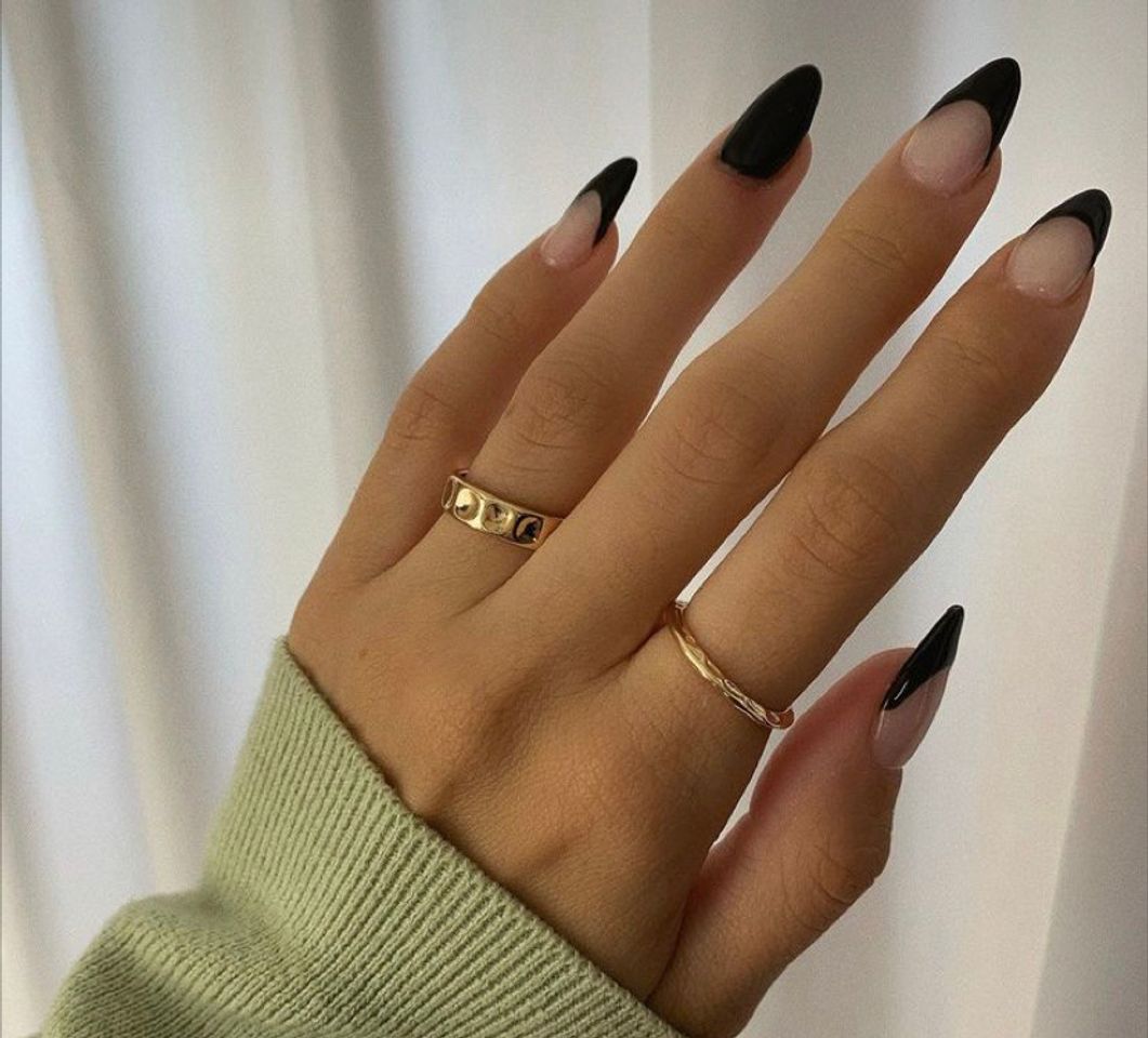 Social Black nails