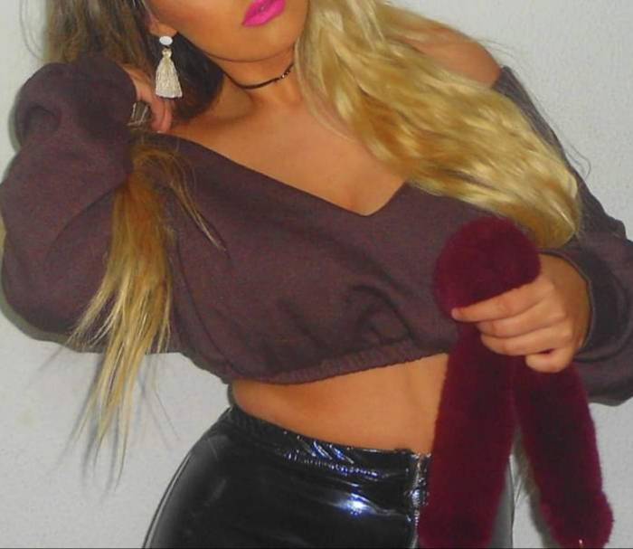 Social " chocolate " sweater long