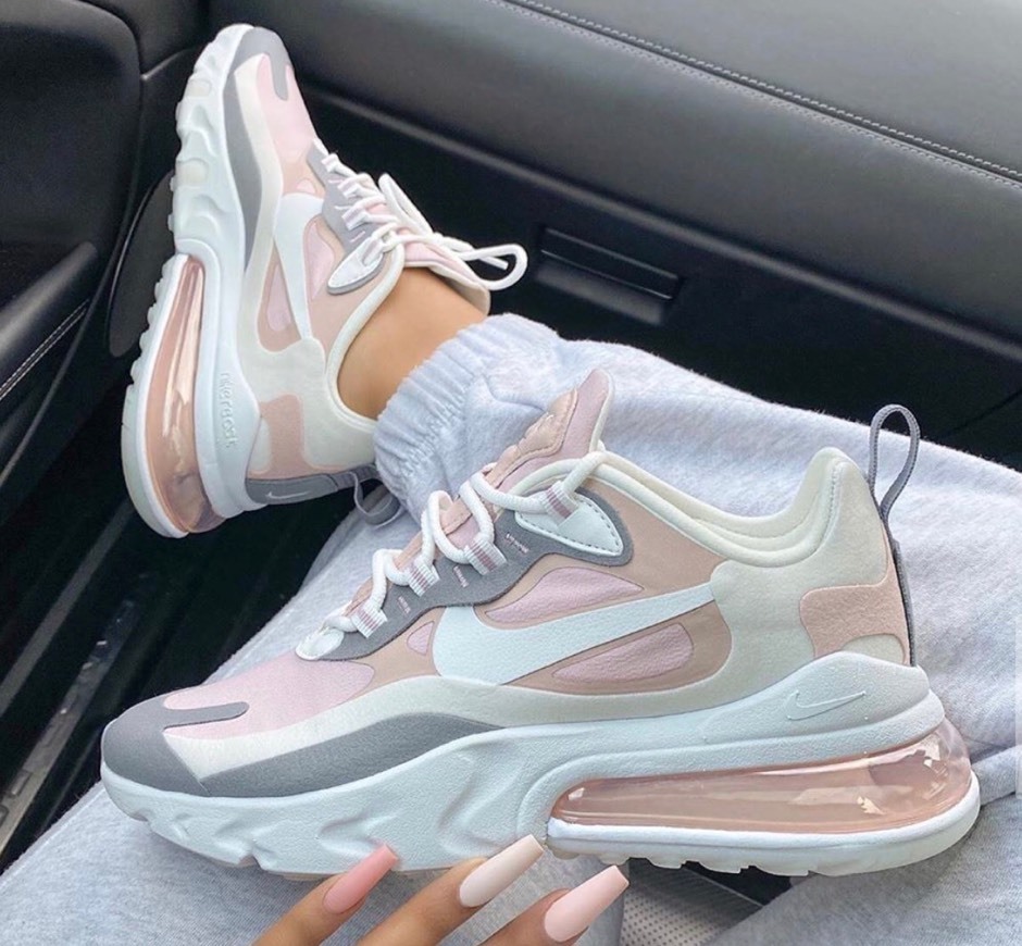 Product AIR MAX 270