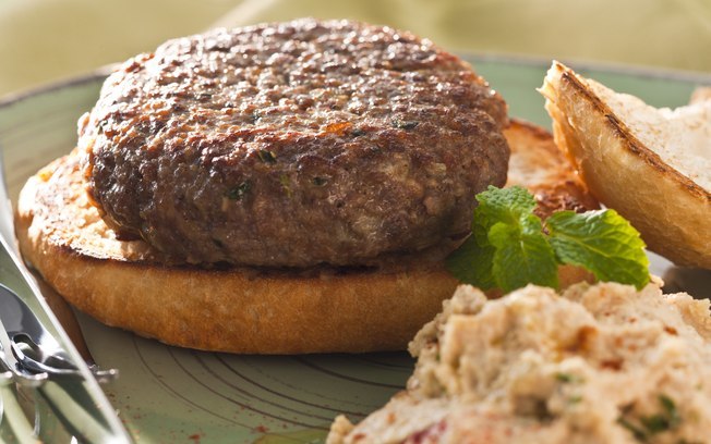 Social https://receitas.ig.com.br/hamburguer-de-cordeiro-com-pasta-