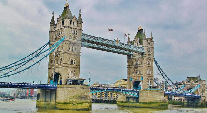 Lugar Tower Bridge