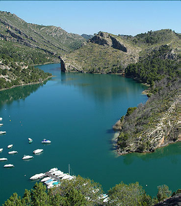 Place Piscina San Lorenzo, Nueva Sierra