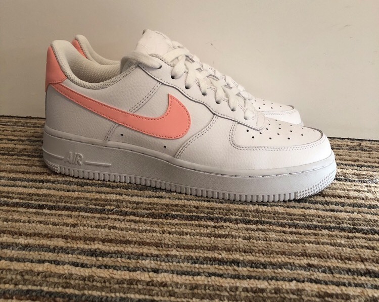 Social Nike Air Force 1 '07 Essential Icon Clash Rojo Size