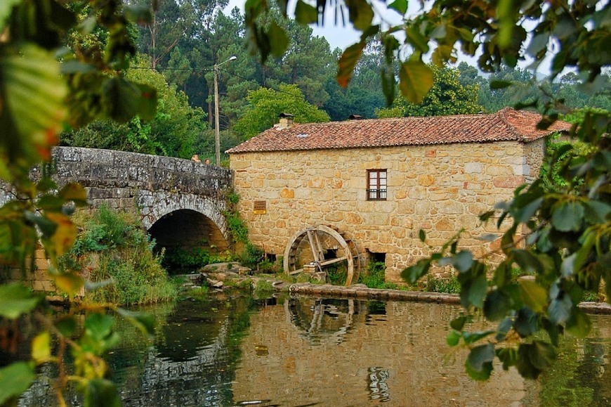 Lugar Estorãos