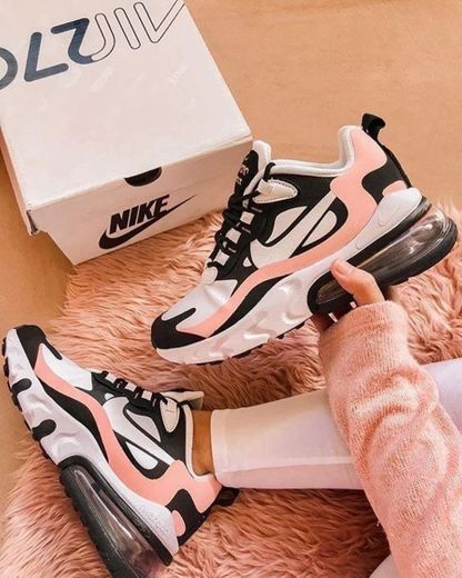 Tênis Nike Air 270 React Women 