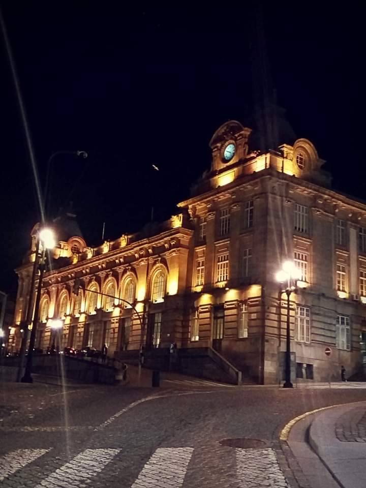 Lugar São Bento station