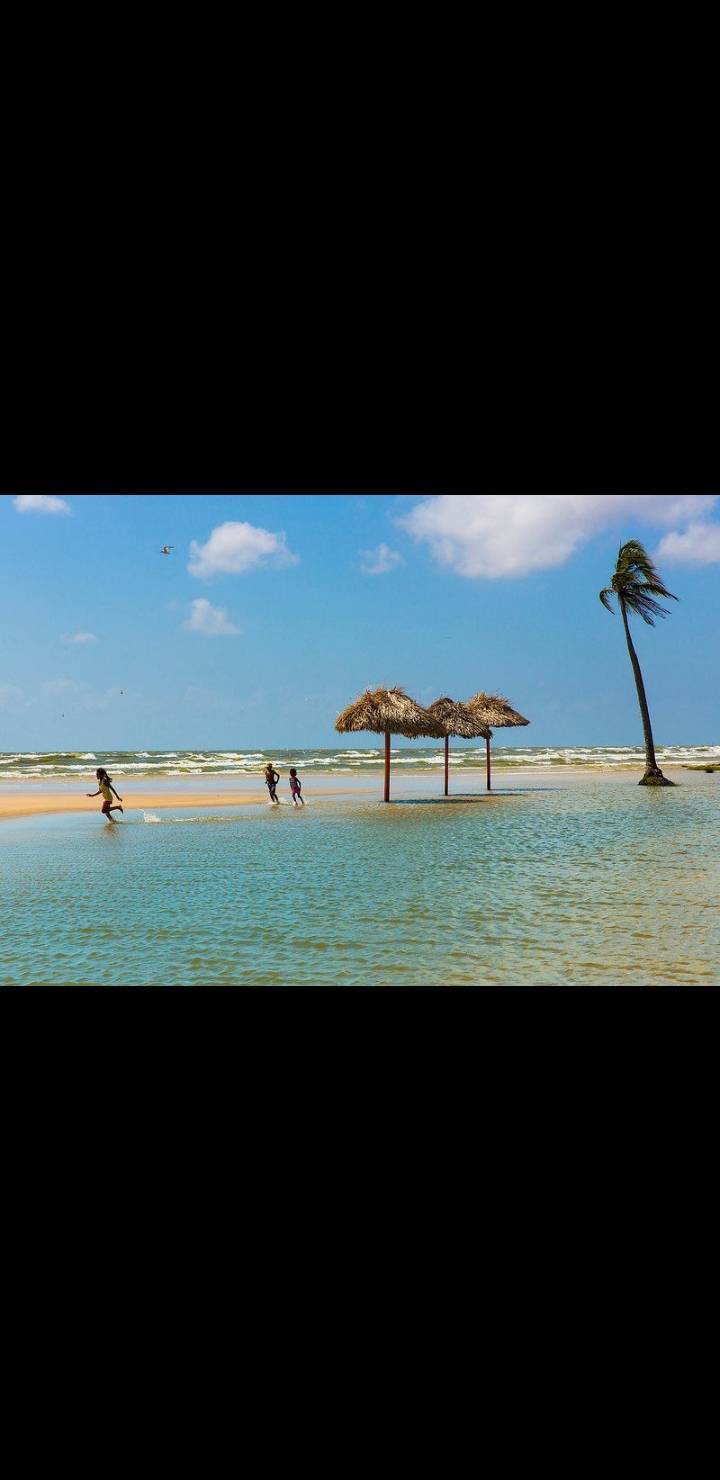 Place Praia do Pesqueiro