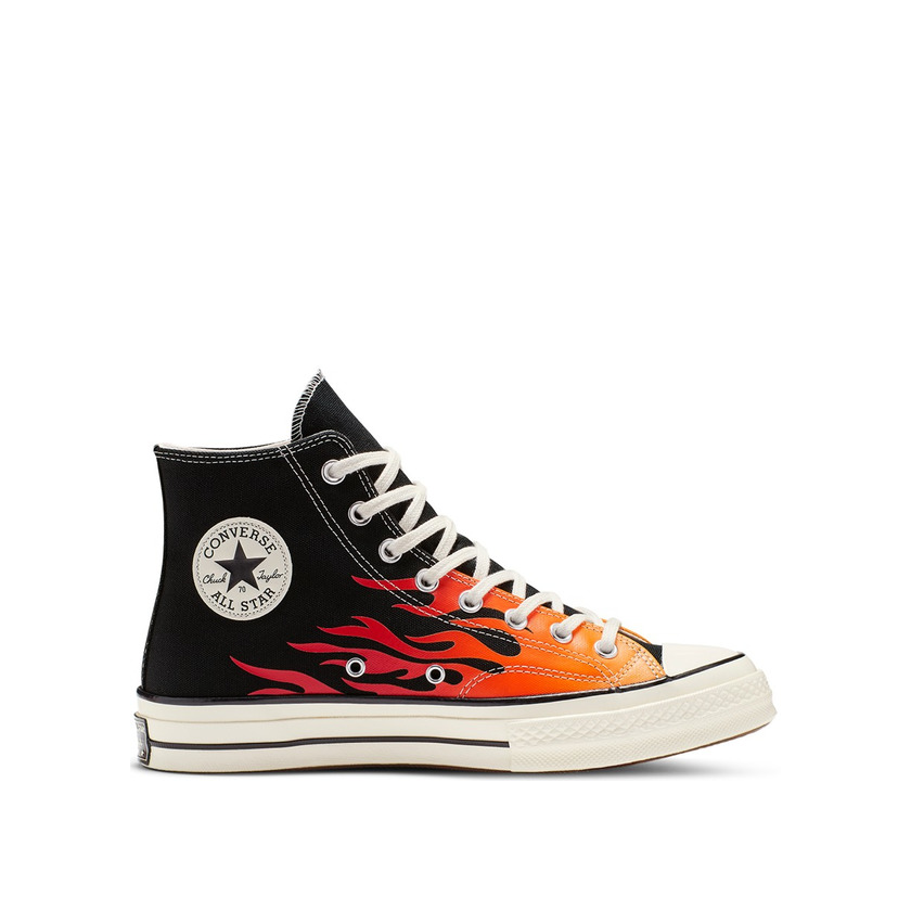 Social Converse negras con llamas
