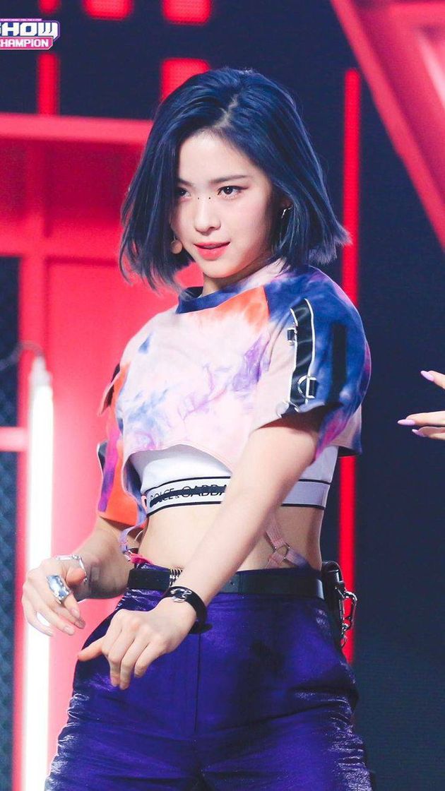 Moda Ryujin blue hair💙 류진