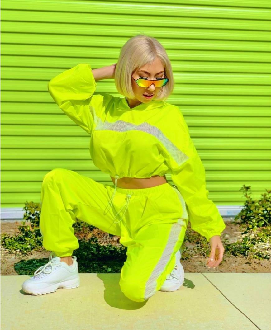 Product Neon outfit💚