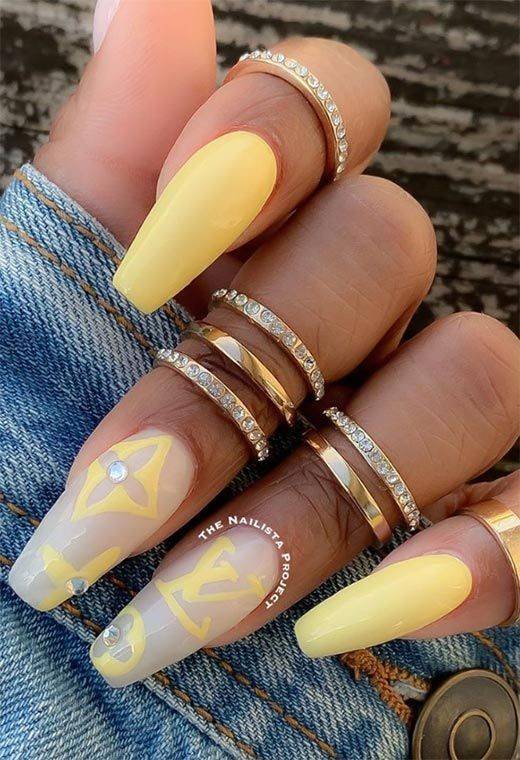 Moda LV nails💛