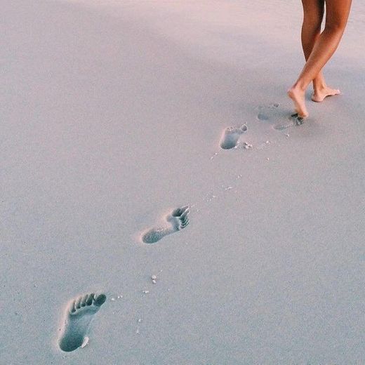 Com os pés na areia, coração em alto mar 🌊