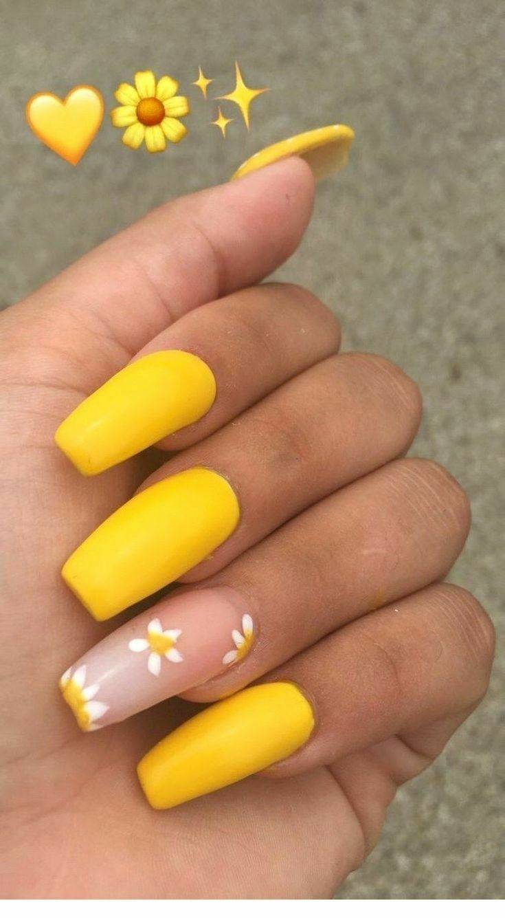 Fashion Unhas amarelinhas com detalhes🌻