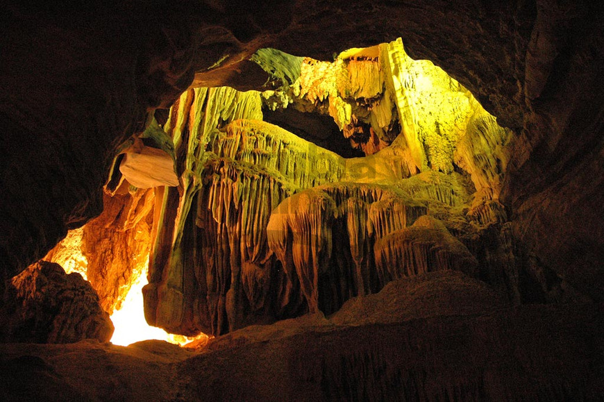 Lugar gruta da lapinha em lagoa Santa mg