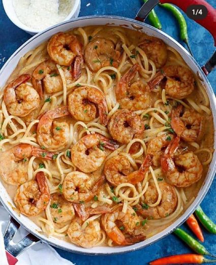 Pasta with shrimp sauce