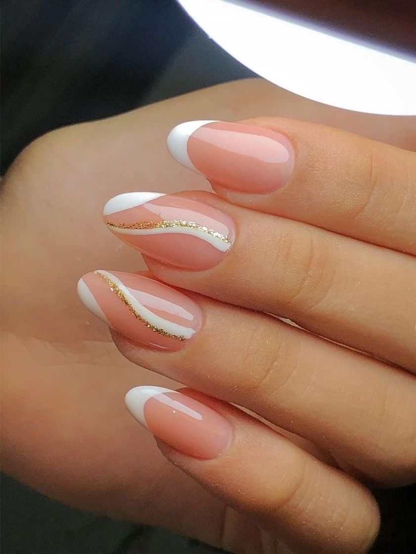 Social Nails