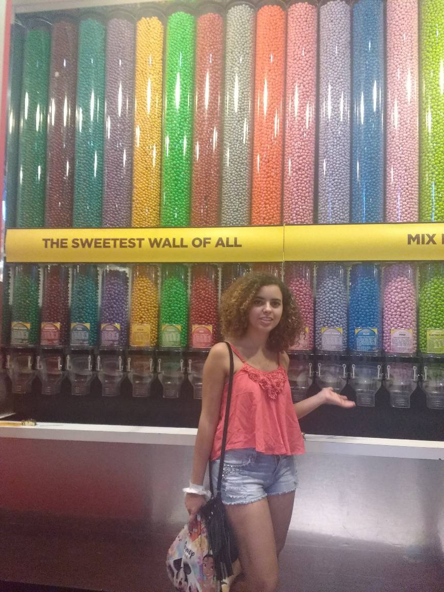 Place M&M store