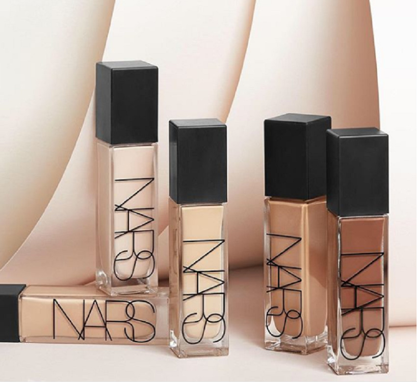 RESENHA NOVA BASE DA NARS!!! NATURAL RADIANT ...