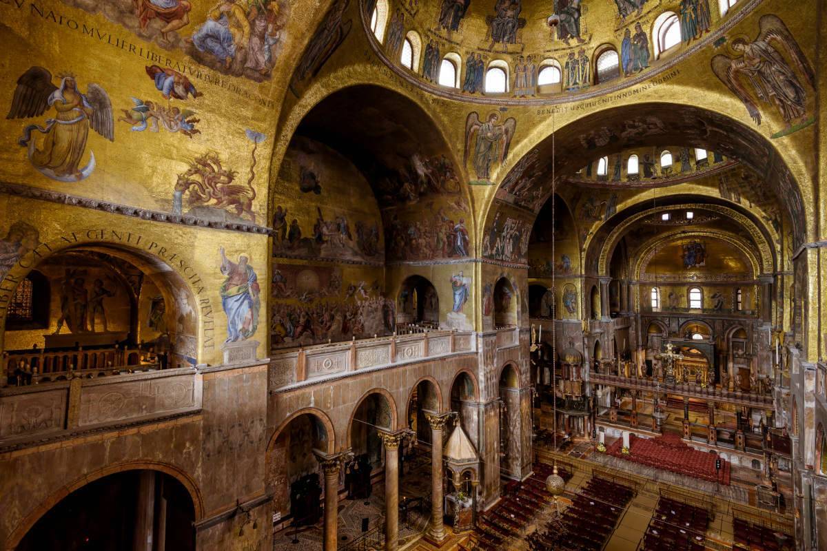 Place Basílica de San Marcos